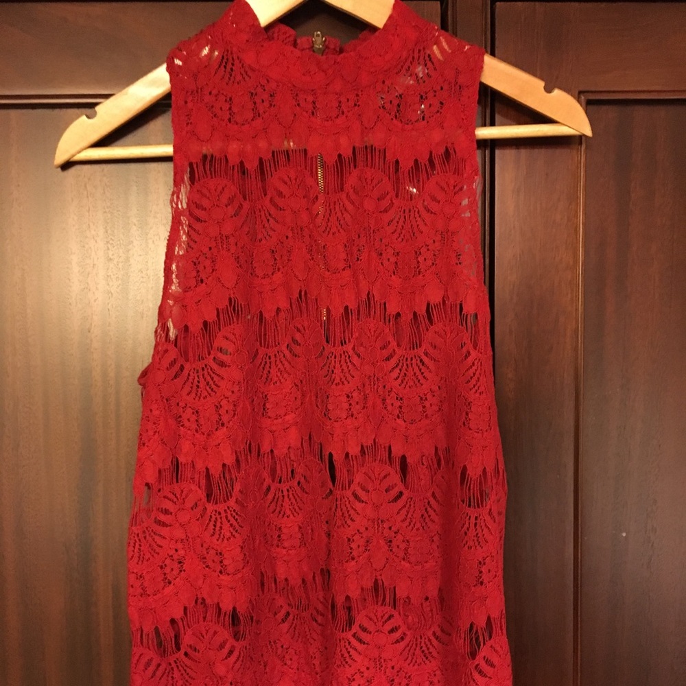 Red Lace Crop